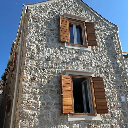 Semesterbostad Sea House Skapulo