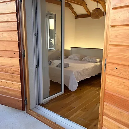 Sea House Skapulo 度假居